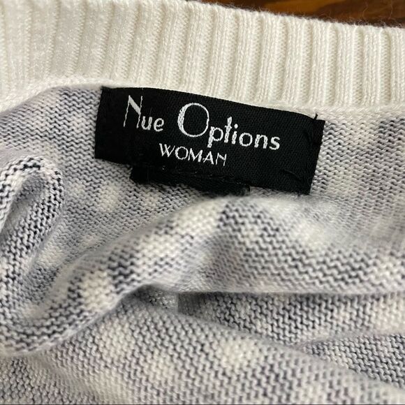Nue Options Women’s Long Sleeve Button Down Cardigan Navy Blue and Off White 2X - Picture 4 of 13